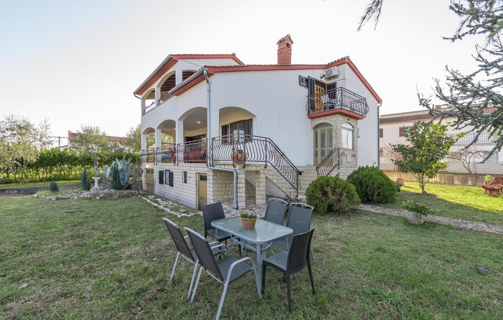 Apartmani Katalin Musalez ภายนอก รูปภาพ
