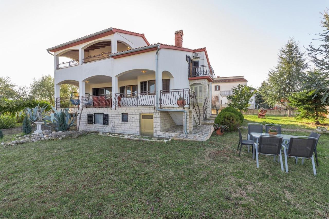 Apartmani Katalin Musalez ภายนอก รูปภาพ