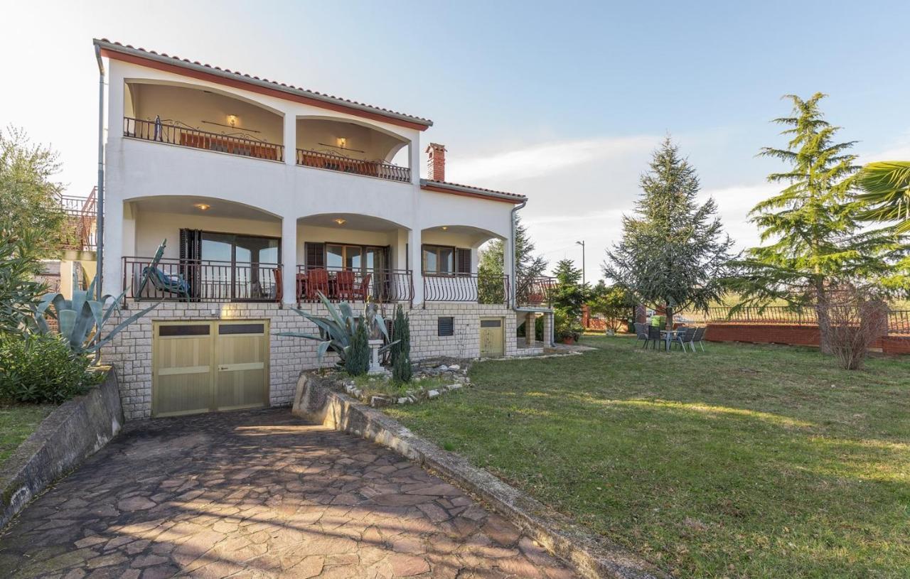 Apartmani Katalin Musalez ภายนอก รูปภาพ